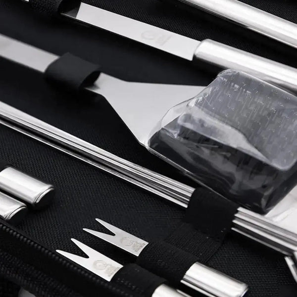 Utile 21 pc BBQ set Utile